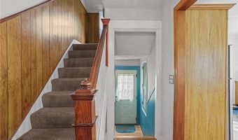 64 Dyer Ave, East Providence, RI 02915