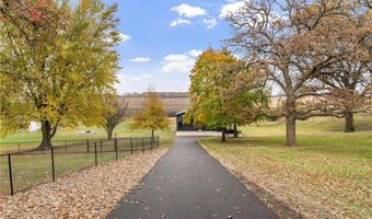 74500 240th St, Albert Lea, MN 56007