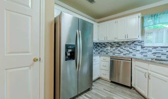 16 Hickory Ridge Dr, Benton, AR 72015