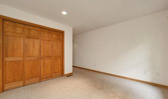 9 Wildwood Rd, Auburn, NH 03032