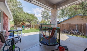 320 S 10th St, Aransas Pass, TX 78336