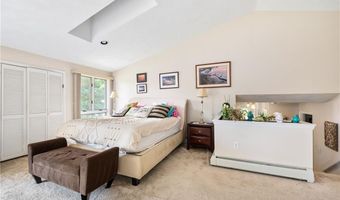 264 Boston Neck Rd, Narragansett, RI 02882