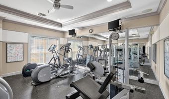 4854 EISENHOWER Ave 447, Alexandria, VA 22304