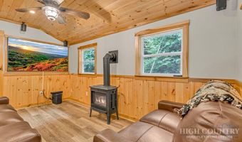 166 Charlie Hicks Rd, Banner Elk, NC 28604
