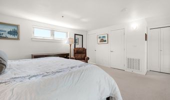 3990 ABBEY Ln B411, Astoria, OR 97103