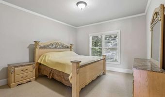 12516 Darvish Ln, Alpharetta, GA 30005