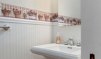 401 E Glendale St, Aurora, MO 65605