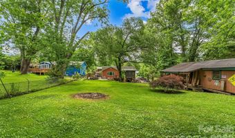 10 Oak Leaf Ln, Arden, NC 28704
