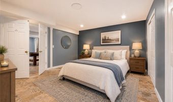 14 Longbrook Dr, Cumberland, RI 02864