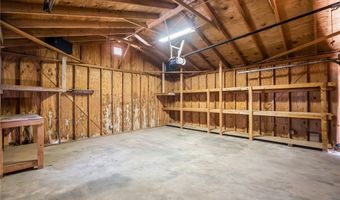 811 Safari Dr, Bullhead City, AZ 86442