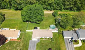 127 Sun Valley Dr, Cumberland, RI 02864