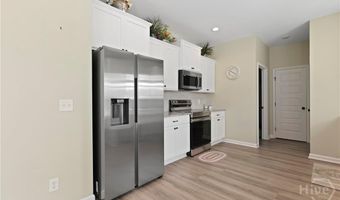 1447 Arnold Dr SE, Allenhurst, GA 31301