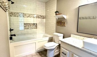 73 Worley Dr, Apalachicola, FL 32320