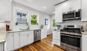 30 Gloucester St 30, Arlington, MA 02476