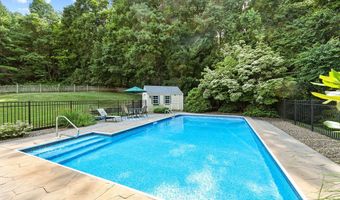 209 Lancaster Way, Cheshire, CT 06410