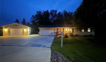 2303 9th Ave SW, Austin, MN 55912