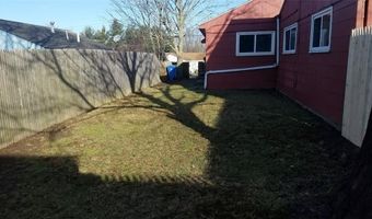 15 Ludlow Rd, Middletown, RI 02842