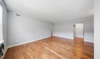 26 S OLD GLEBE Rd 203-B, Arlington, VA 22204
