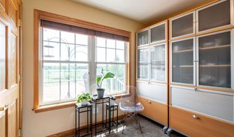 8866 Deer Run Dr, Allenton, WI 53002