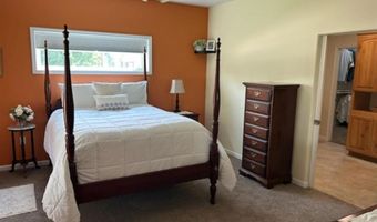 184 S 1st St W, Cowley, WY 82420