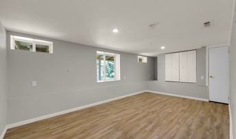 8157 S A St, Springfield, OR 97478