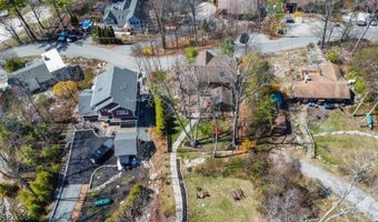 1046 Lakeside Dr E, Alloway, NJ 07422