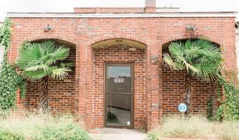 1035 Broad St, Camden, SC 29020