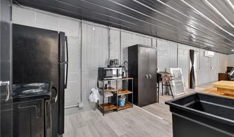 405 N Virginia Ave, Adrian, MO 64720