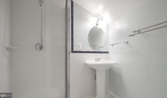 6012 RICKETTS Walk, Alexandria, VA 22312