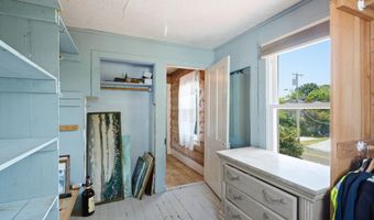 674 E Bay Ave, Barnegat, NJ 08005