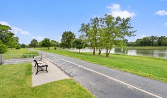 1738 E JONQUIL Ter, Arlington Heights, IL 60004