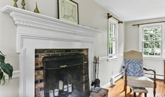 373 Fletcher Rd, North Kingstown, RI 02852