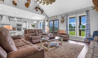 294 County Road 2717, Alto, TX 75925