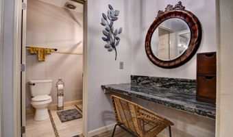 355 KALANIANAOLE St 330, Hilo, HI 96720