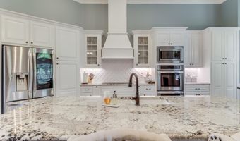 418 Carmargue Ln, Biloxi, MS 39531