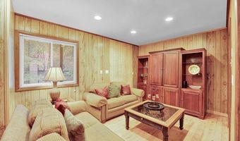 748 Towamensing Trl, Albrightsville, PA 18210