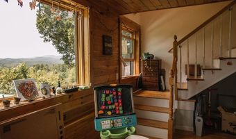 2113 Max Gray Rd, Calais, VT 05667