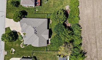 6989 141st St, Basehor, KS 66007
