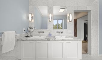 2760 N Territorial Rd W, Ann Arbor, MI 48105