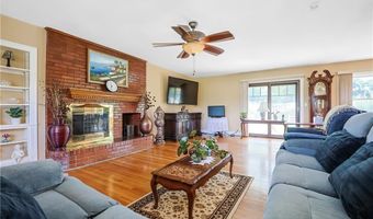240 Smith St, Attleboro, MA 02703