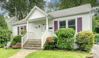 42 William St, Bayonne, NJ 07035