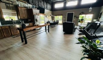 2075 County Road 2585, Alvord, TX 76225