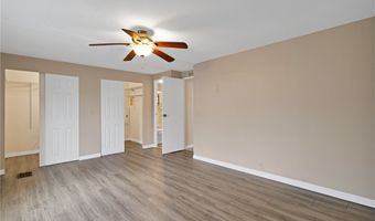 914 Jacaranda Dr, Barefoot Bay, FL 32976