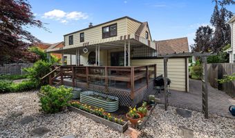 38 Hillvale Rd, Albertson, NY 11507