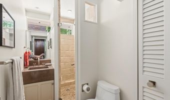 7201 BROXBURN Dr, Bethesda, MD 20817