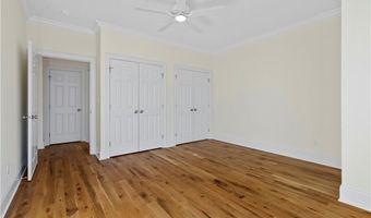 73 W Main St 2, Clinton, CT 06413