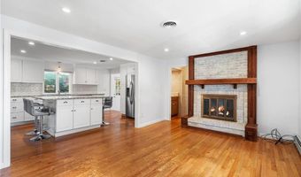 31 Conifer Dr, North Providence, RI 02904