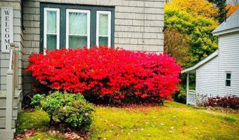 18 Demers St, Berlin, NH 03570