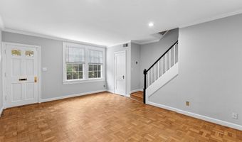 1400 S BARTON St 425, Arlington, VA 22204