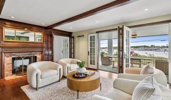 81 Mathewson Rd, Barrington, RI 02806